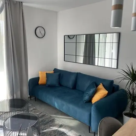 Exclusive White Tiy Appartement Split